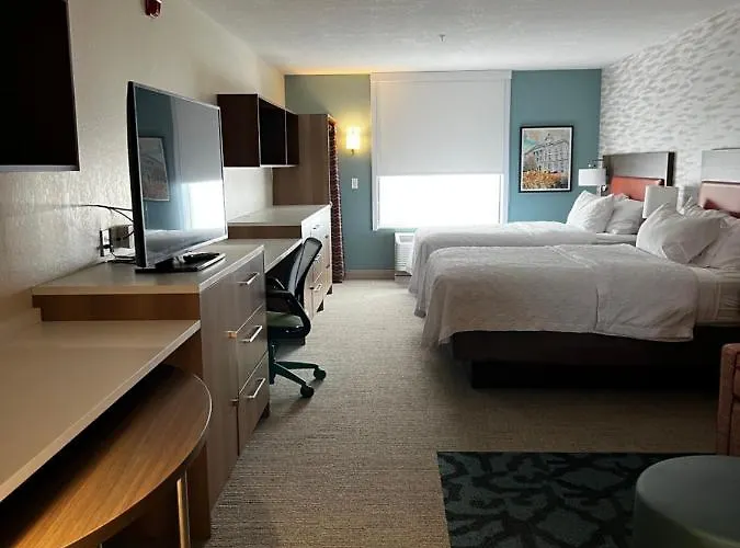 Home2 By Hilton Bloomington Hotel 3*