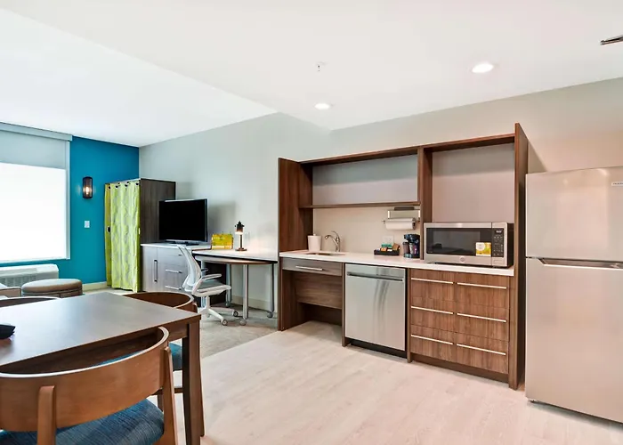 Home2 By Hilton Bloomington Hotel 3*